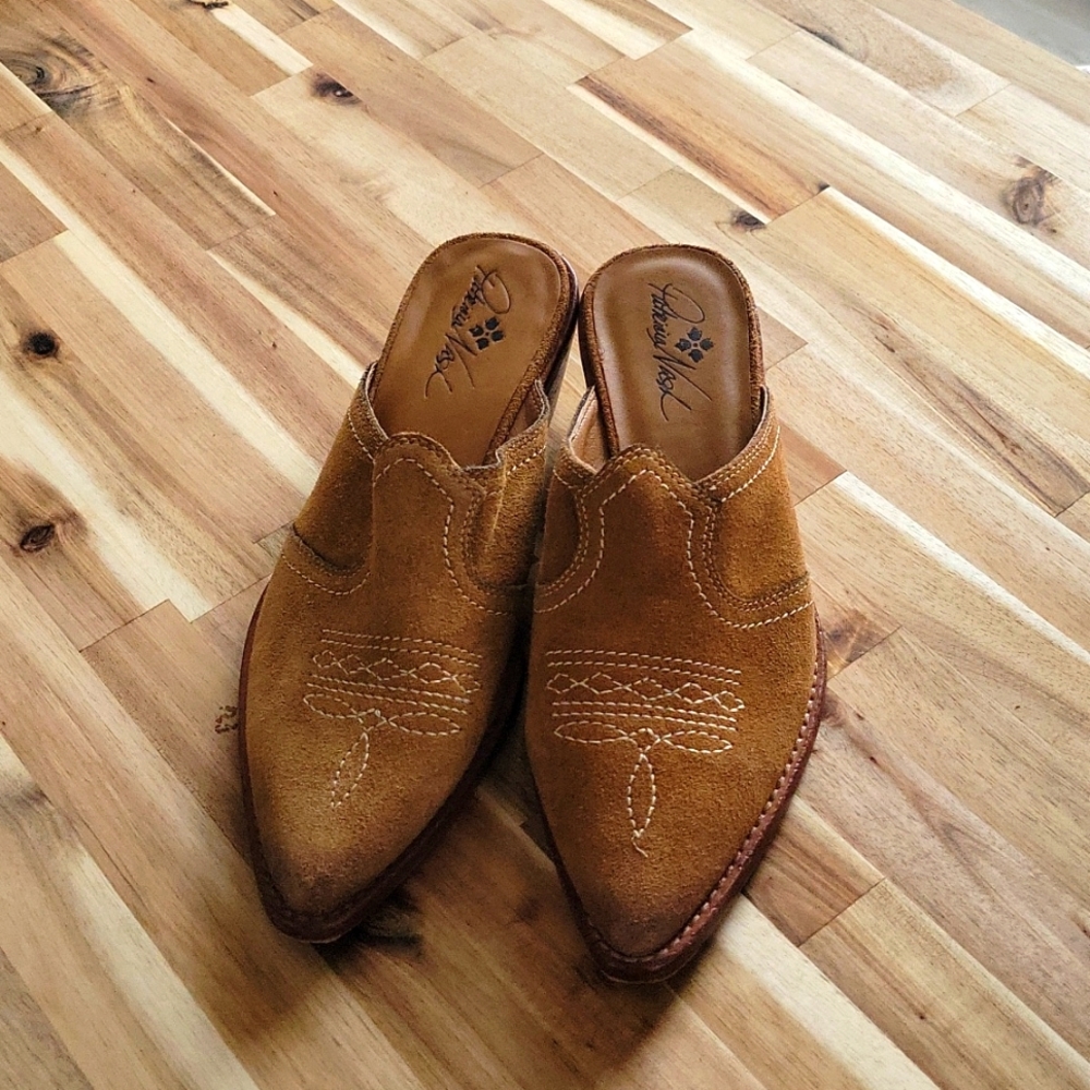 Patricia Nash mules